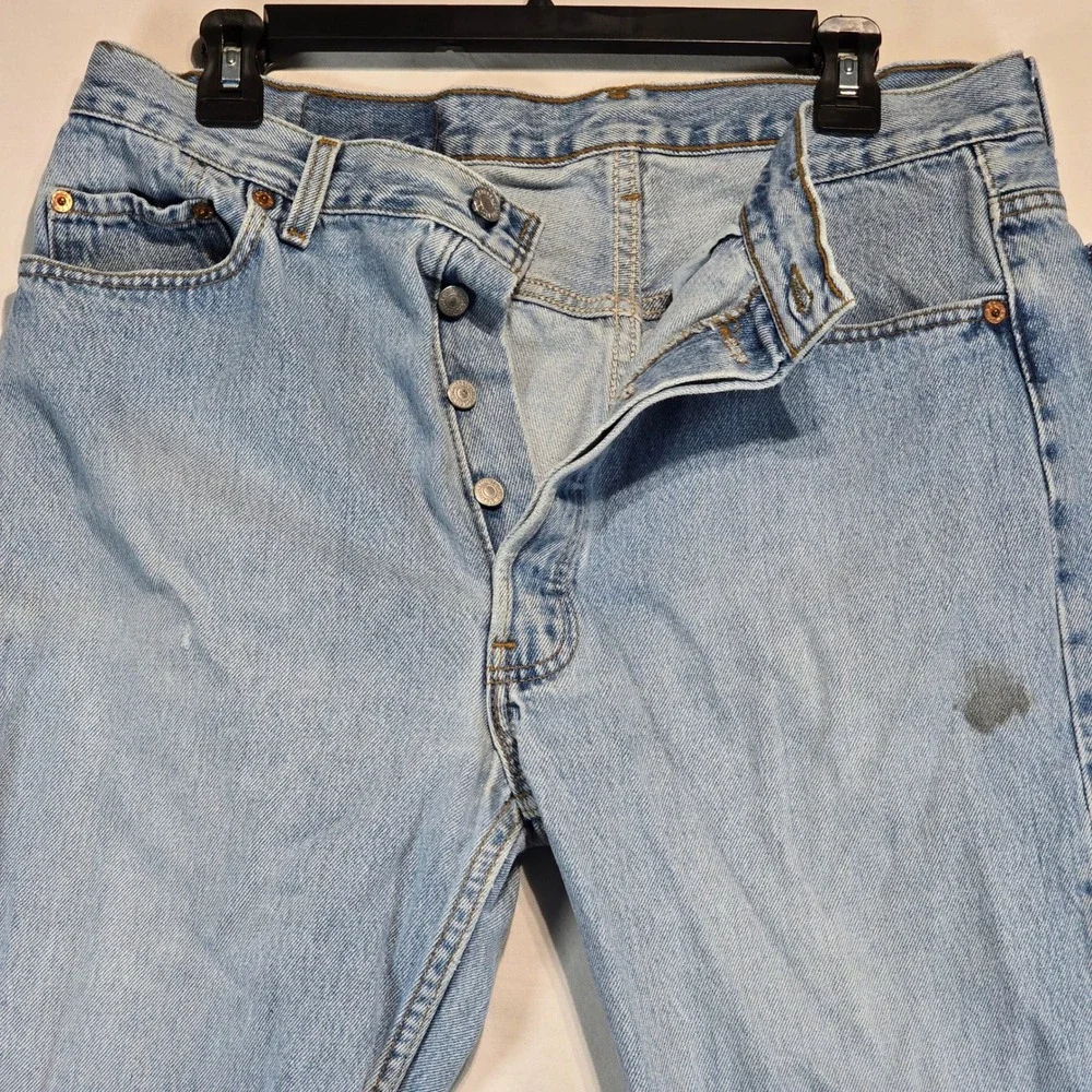 Vintage Levis 501 Jeans 36x32 Light Wash Button Fly Made in USA 1994 501-0149 - Picture 3 of 16